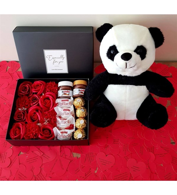 Benzersiz Bir Hediye İçin Panda Ayıcıklı Ferrero Çikolata Sevgi Sözcükleri Set HEDİYE
