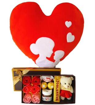 Hanbeyi Anne Bebek Kalp Yastık Gül Kutusu Ferrero Çikolata Işıklı Love Fanus Hediye Seti Yeni Doğan Hediye Seti;Yeni Doğan Hediye Seti